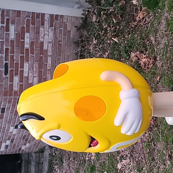 Yellow M & M guy - Picture 4 of 8